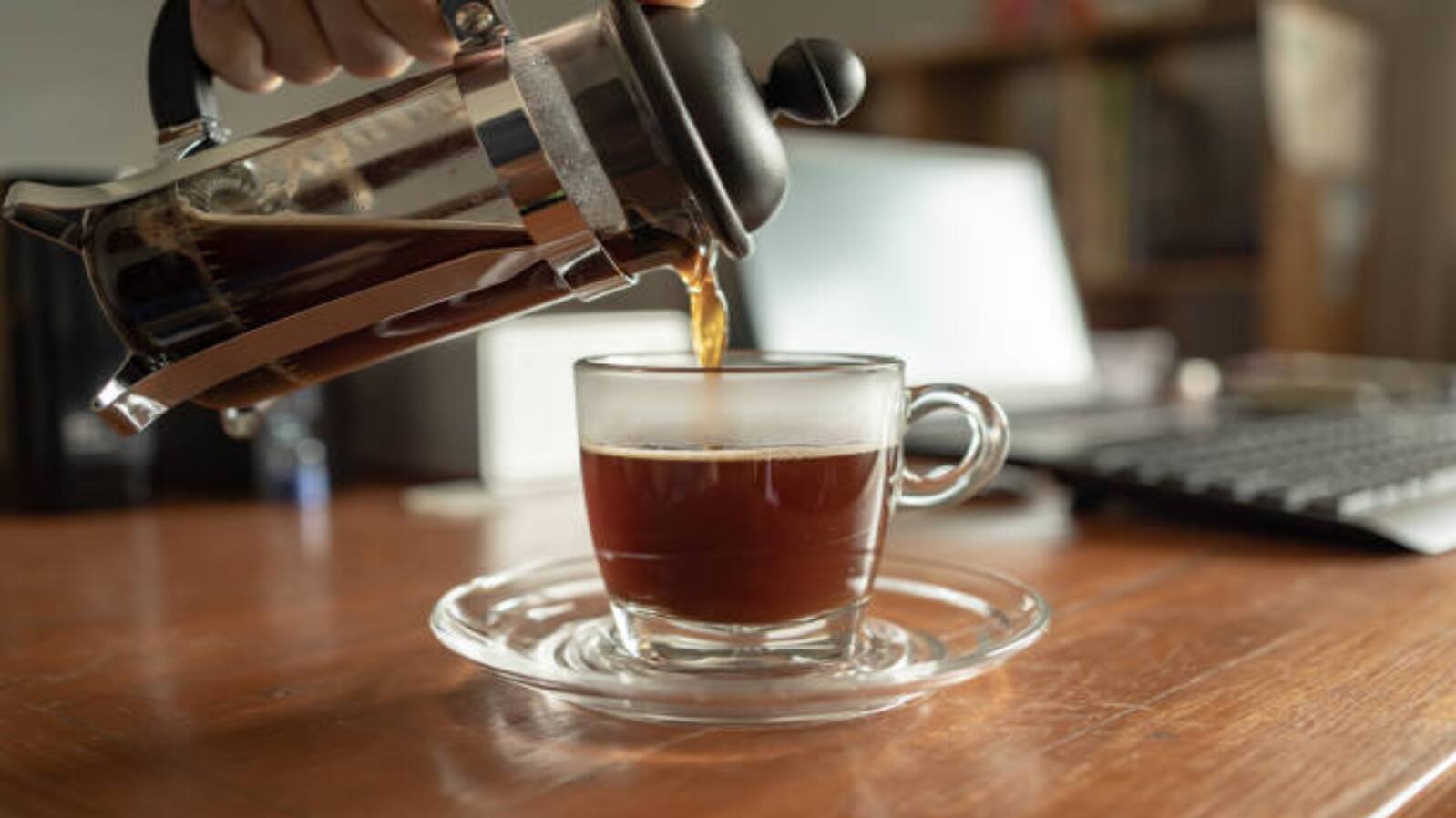 is black coffee a good pre workout drink benefits side effects