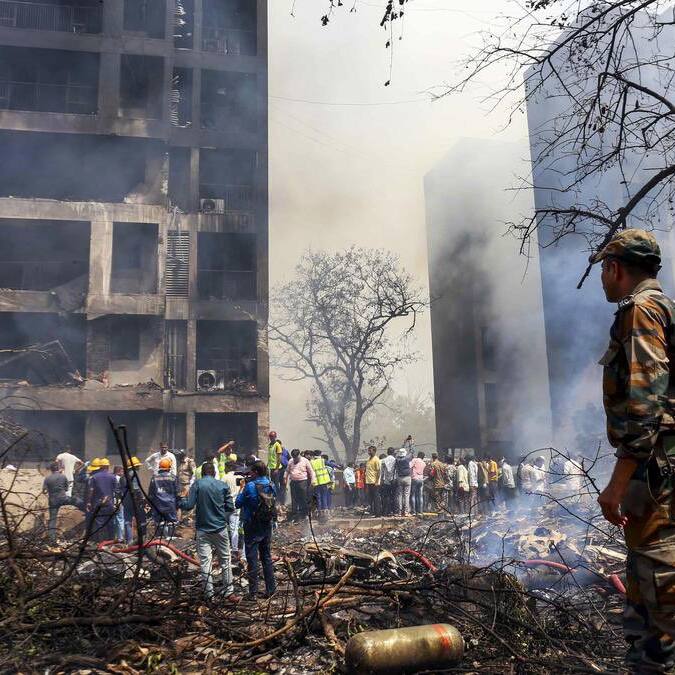 Air India plane crash: ఎయిర్ ఇండియా విమానంలోని 241 మంది మృతి.. డీఎన్ఏ పరీక్షలతో బాడీల గుర్తింపు