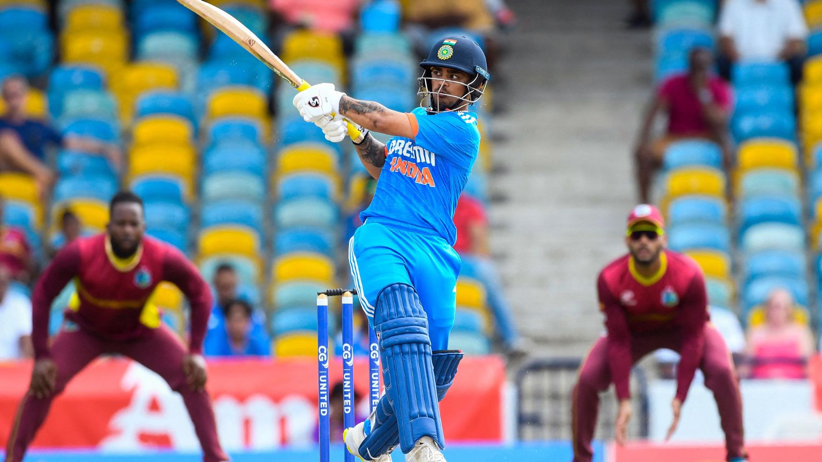 वनडे क्रिकेट में बने हैं कई रिकॉर्ड्स वनडे क्रिकेट में बने हैं कई रिकॉर्ड्स