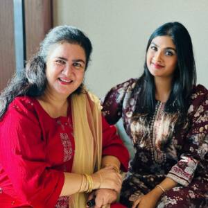 సీనియర్ నటి ఊర్వశి కూతురు హీరోయిన్‌గా ఎంట్రీ.. ఎంత అందంగా ఉందో కదా, వైరల్ ఫోటోస్