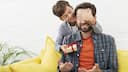 Father's Day: నాన్నకు కచ్చితంగా ఇవ్వాల్సిన బహుమతులు ఇవి..!