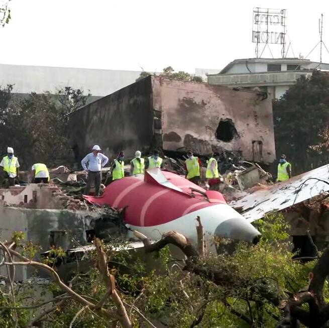 Air India crash: ఎయిర్ ఇండియా విమాన ప్రమాదం: పవర్ కట్ కారణమా? పైలట్ చివరి మెసేజ్‌ లో ఏముంది?