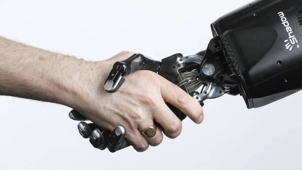 Researchers create new robotic "skin" that feels heat, real pain, pressure