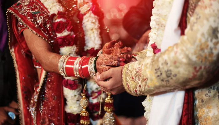 ಇಂಥ ಕನಸುಗಳು ಬರ್ತಿವೆಯಾ? ಇಂಥ ಕನಸುಗಳು ಬರ್ತಿವೆಯಾ?