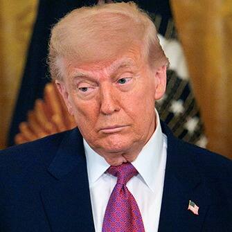 Trump: ట్రంప్ - మునీర్ లంచ్ పై సెటైర్లు.. పాకిస్తాన్ ను ఓరేంజ్ లో ఆటాడుకుంటున్నారు !