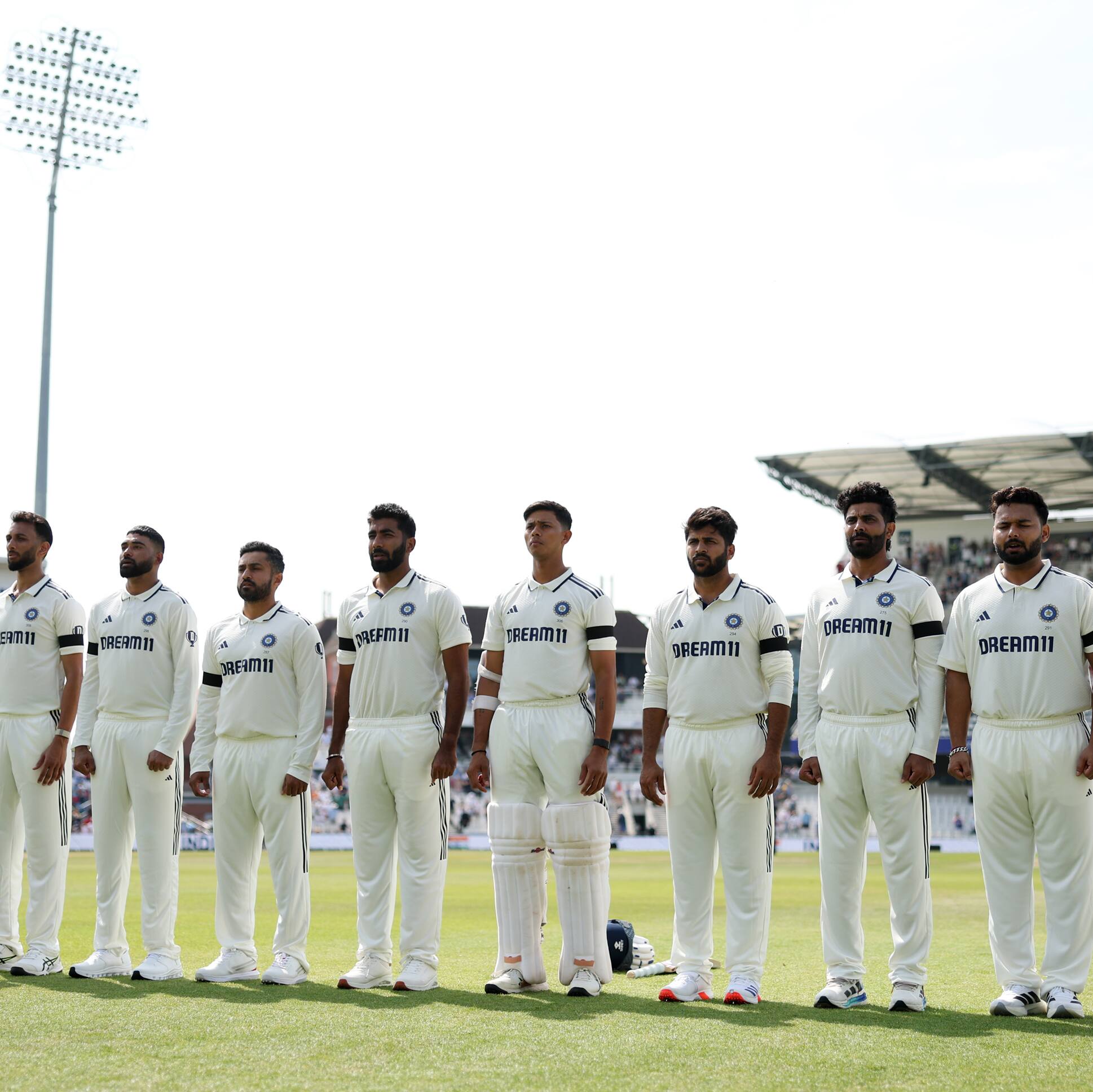 ENG vs IND, 1st Test: Players wear black armbands, observe silence for victims of Ahmedabad plane crash (WATCH)