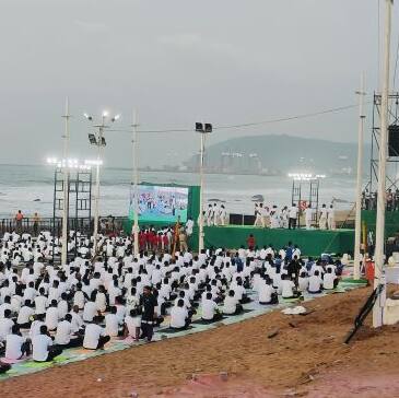 Yoga Day 2025 - విశాఖ తీరంతో యోగాంధ్ర సెలబ్రేషన్స్ (Photos)