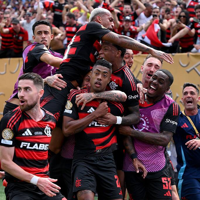 Club World Cup round-up: Flamengo floor Chelsea, Bayern survive Boca; Benfica thrash Auckland City