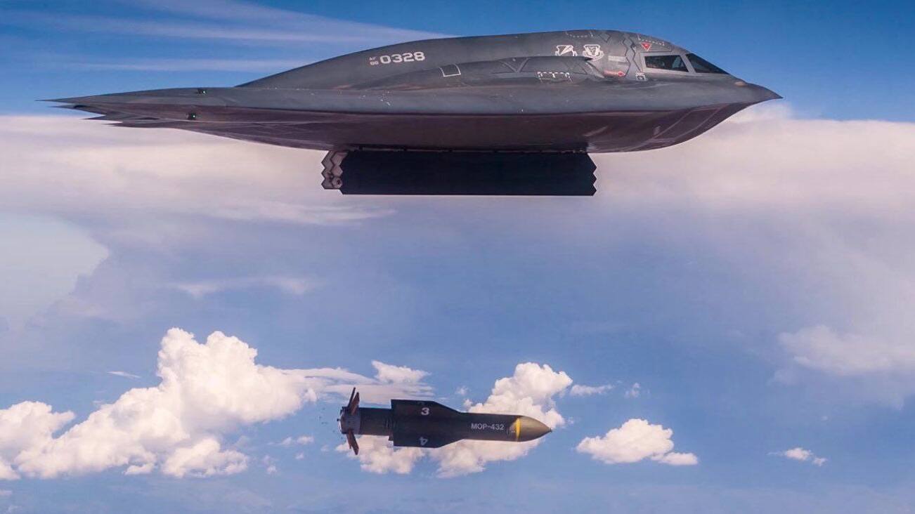 US B 2 Spirit bomber