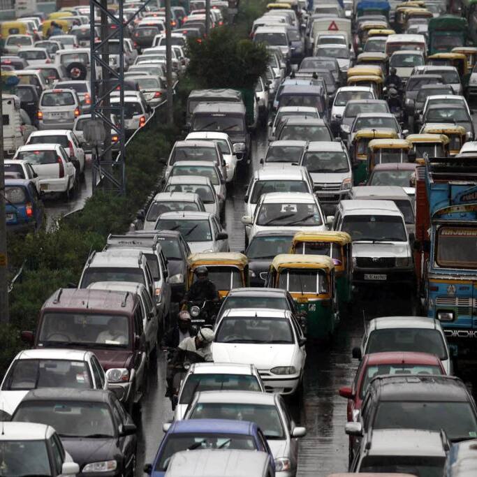 A Week After Bike Taxi Ban, Bengaluru Chokes: Rising Auto Fares and Longer Jams Hit the Middle Class Hard