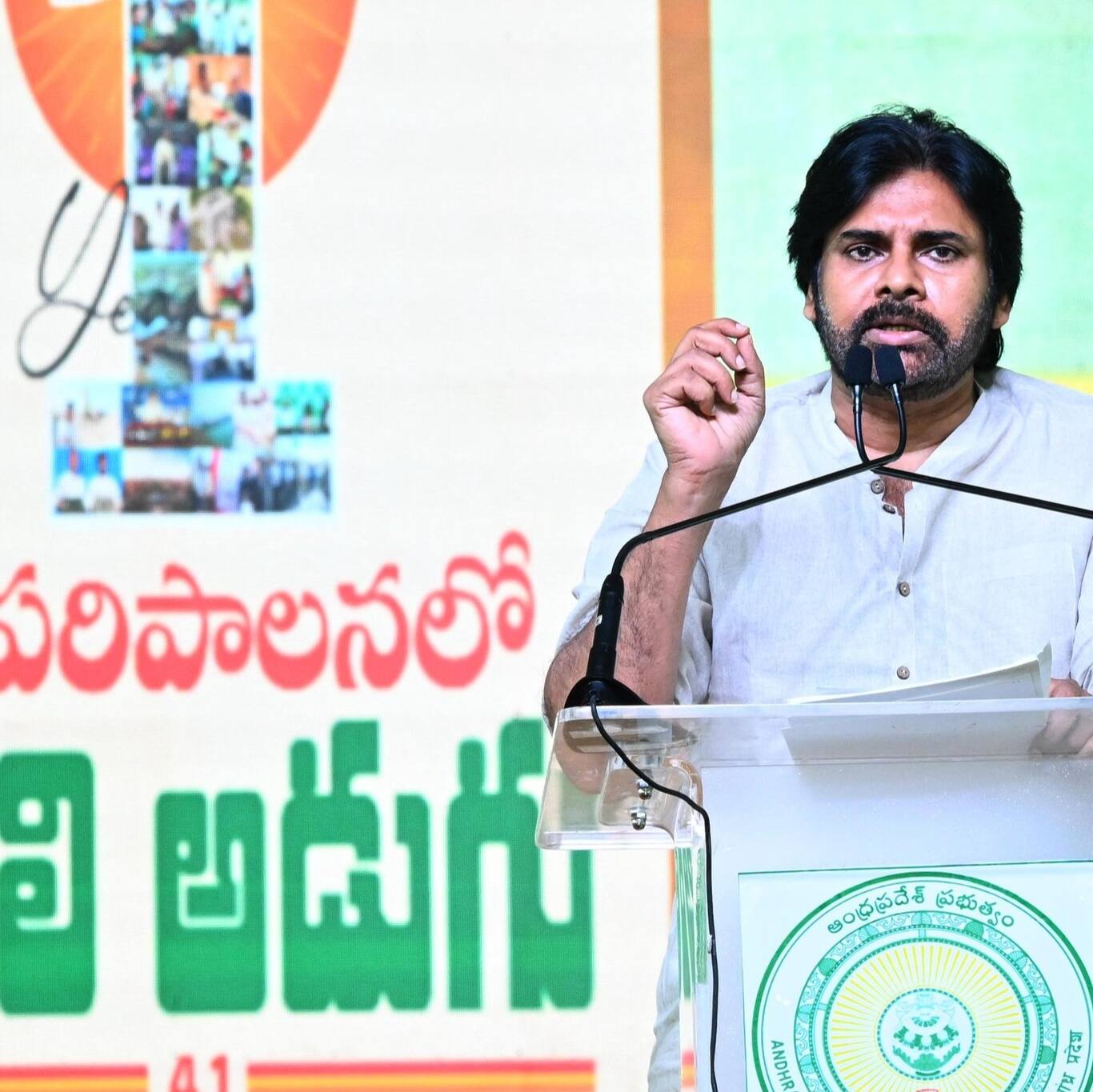 Pawan Mass Warning: పిచ్చి వేషాలేస్తే తాట తీస్తాం...కాలుకు కాలు మక్కికి మక్కి..పవన్‌ మాస్‌ వార్నింగ్‌