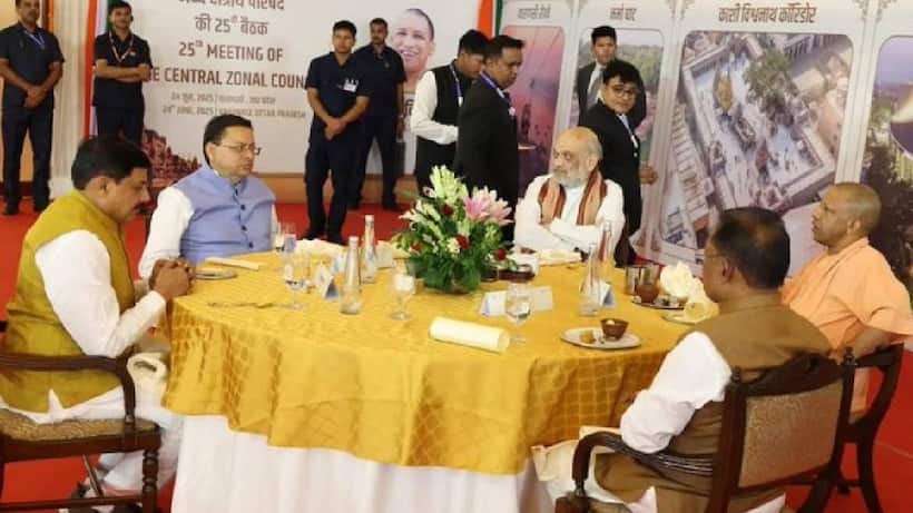 Amit Shah held a meeting in Varanasi