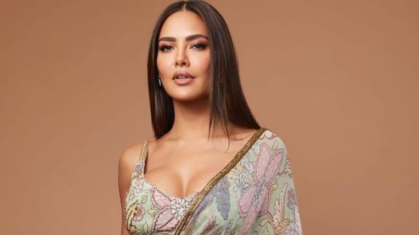 Esha Gupta