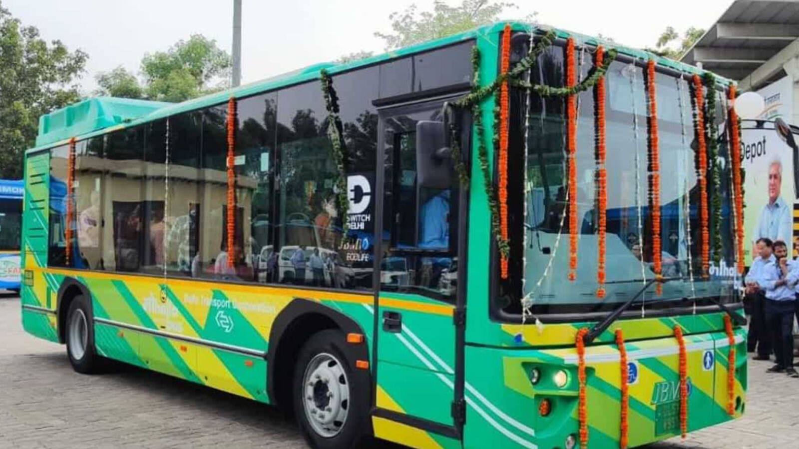  दिल्ली में बस से यात्रा करना हुआ और भी आसान