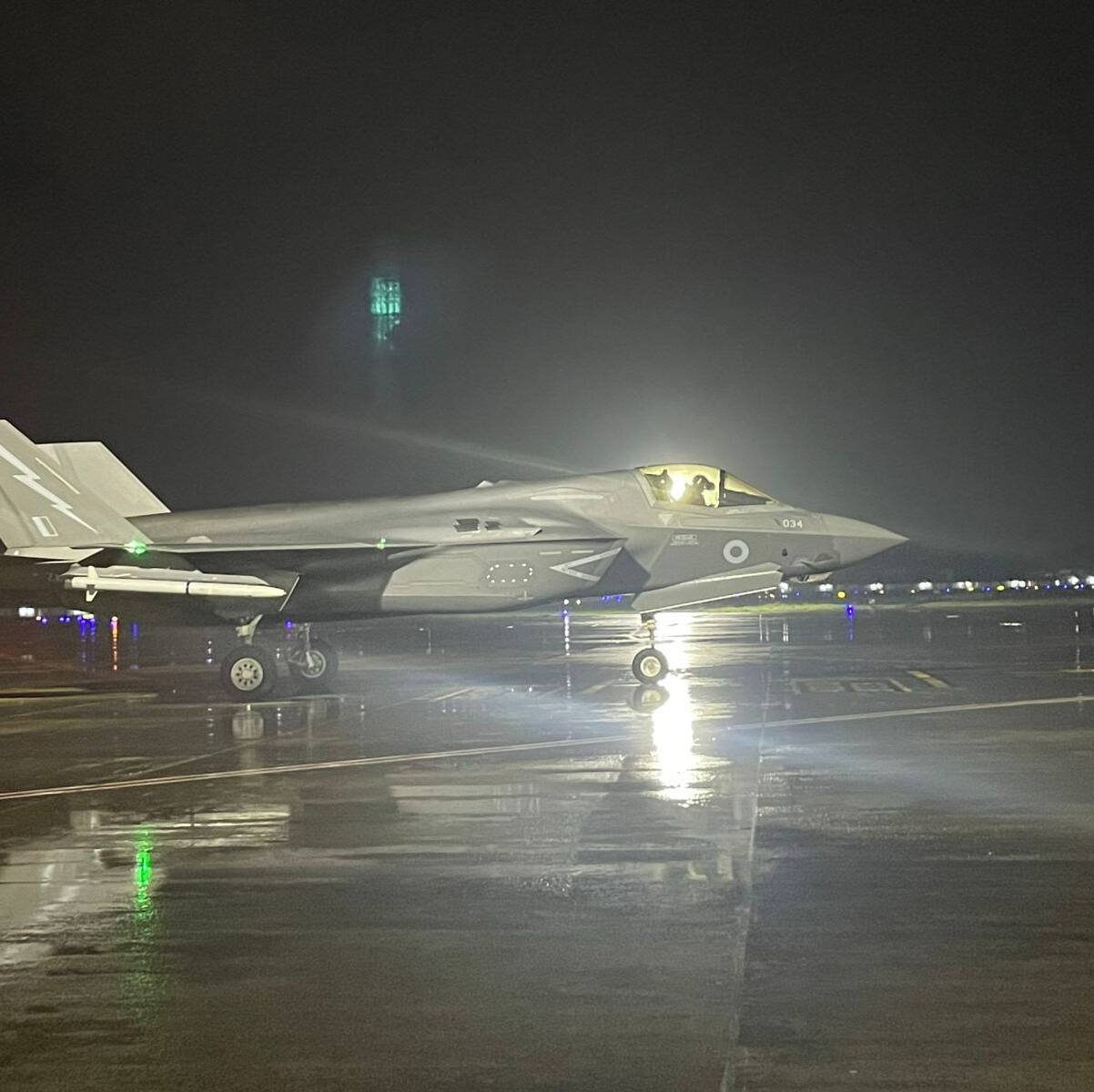 F-35B Lightning II fighter stranded in Kerala: Engineers from UK to fly in to repair Royal Navy jet