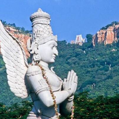 TirumalaTirupati:  శ్రీవారి భక్తులు ఒక గంట ముందే వచ్చేయండి..టీటీడీ కీలక ప్రకటన