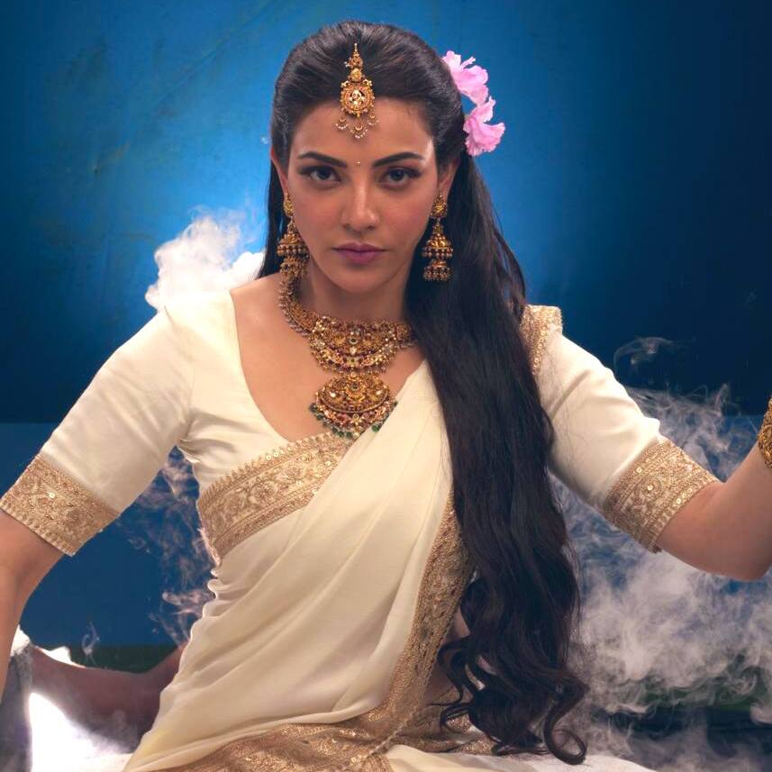 కన్నప్ప రిలీజ్ తర్వాత క్రేజీ ఫొటోస్ షేర్ చేసిన కాజల్.. పార్వతీదేవిగా ఎలా ఉందో చూశారా