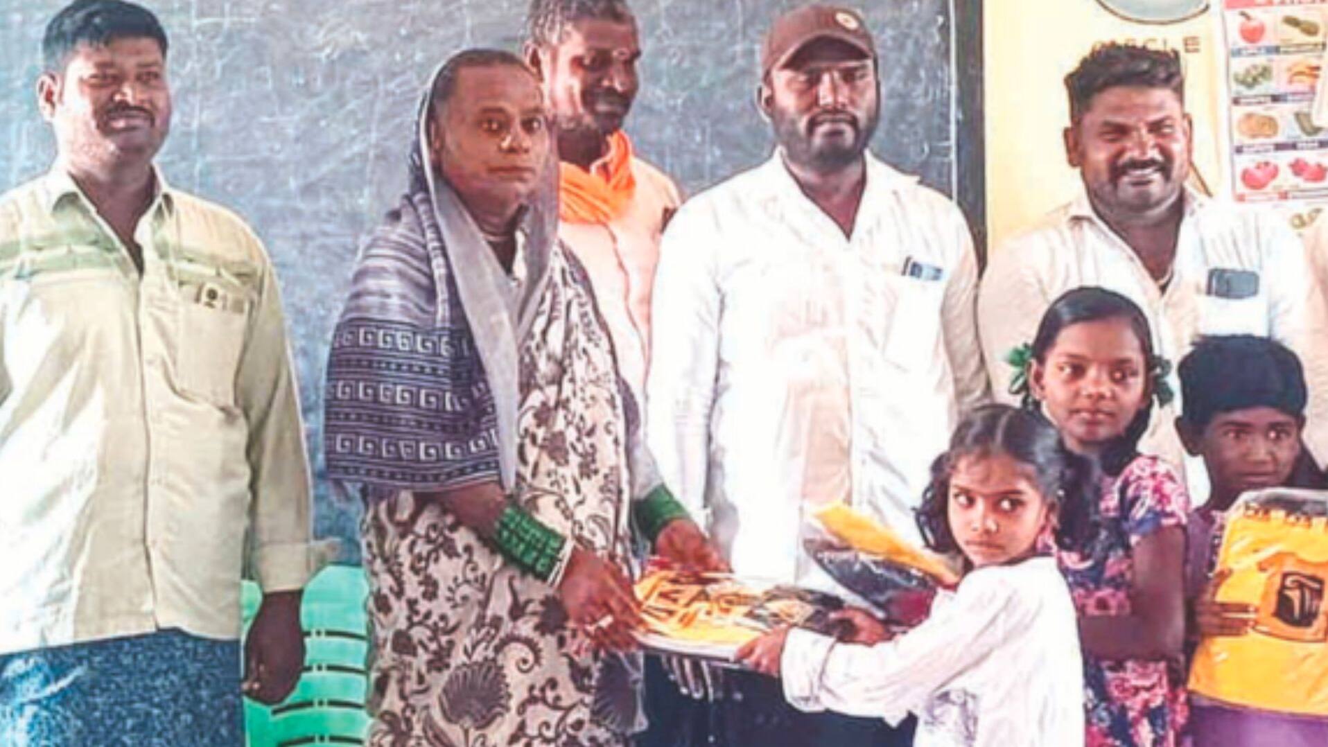 Mangalmukhi's Selfless Act: ಭಿಕ್ಷೆ ಬೇಡಿದ ಹಣದಿಂದ ಸರ್ಕಾರಿ ಶಾಲೆ ಮಕ್ಕಳಿಗೆ ಬಟ್ಟೆ ಕೊಡಿಸಿದ ಮಂಗಳಮುಖಿ!