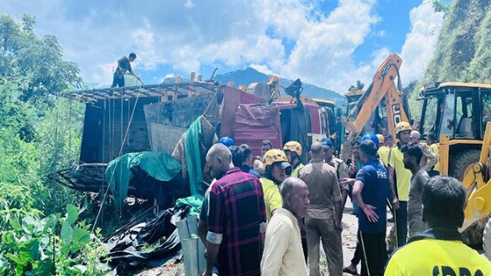 SDRF team conducting rescue operation after truck accident in Uttarakhand's Tehri Garhwal