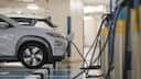 Safest Electric Cars: ఎలక్ట్రిక్ కార్లలో అత్యంత భద్రతనిచ్చే కార్లు ఇవే.. ప్రమాదం జరిగినా కారులో ఉన్న వారికి ఏమీ కాదు