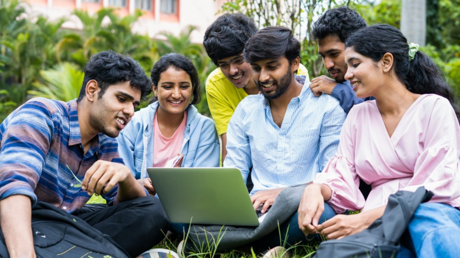 CUET UG 2025 முடிவுகள்: வாய்ப்புகளின் பெருங்கடல்! CUET UG 2025 முடிவுகள்: வாய்ப்புகளின் பெருங்கடல்!