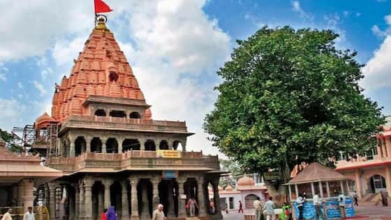 हर दिन 2 लाख भक्त, 1 अरब का चढ़ावा? उज्जैन का महाकाल मंदिर बना आस्था का महासागर