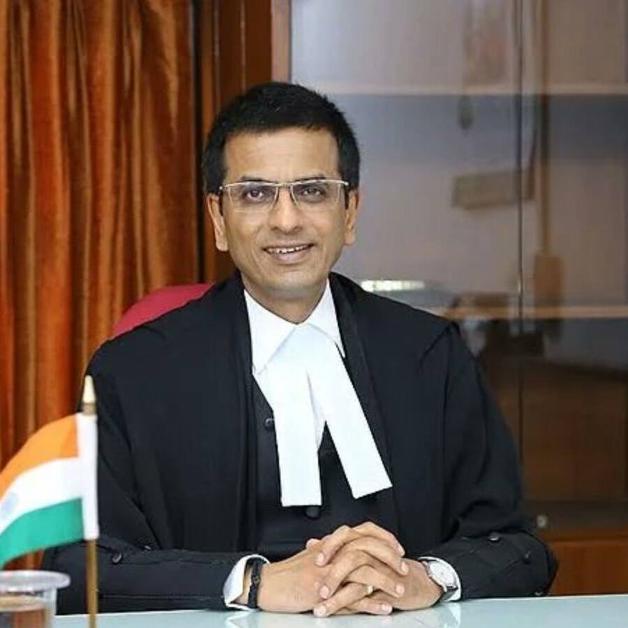 सुप्रीम कोर्ट ने पूर्व सीजीआई चंद्रचूड़ से कहा- तुरंत बंगला खाली करो, चंद्रचूड़ ने बताई मजबूरी