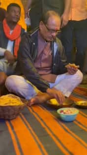 कीचड़ में चले टपरी में खाया खाना, आखिर क्यों गांव-गांव जा रहे शिवराज