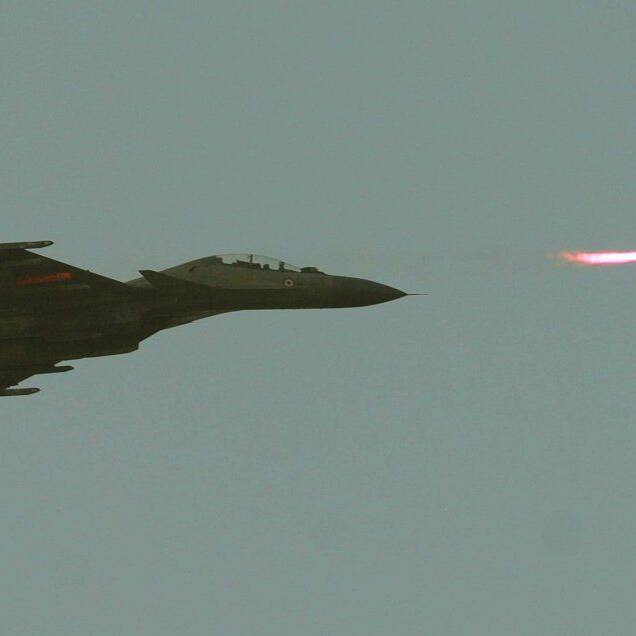 India conducts flight test of BVRAAM “Astra” from Su-30 MKI off Odisha coast