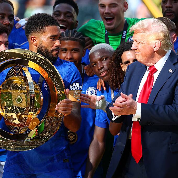 Donald Trump gatecrashes Chelsea's Club World Cup title celebration, gets mercilessly trolled (WATCH)
