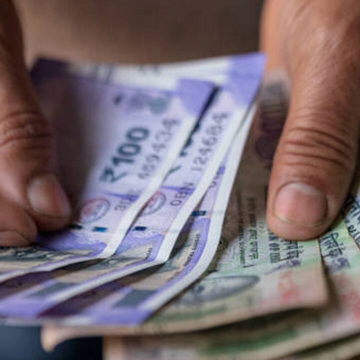 Salary Hike: குட் நியூஸ்! 5 சதவீத ஊதிய உயர்வு! பள்ளிக்கல்வித்துறை வெளியிட்ட சூப்பர் அறிவிப்பு!
