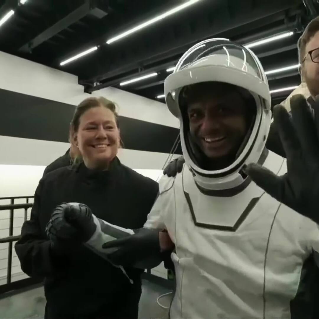 Shubhanshu Shukla, 3 other Axiom-4 Crew Members Return to Earth; WATCH Splashdown Off California Coast