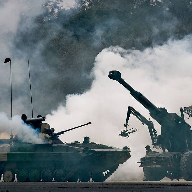 Pakistan, China on Alert? India Develops New Artillery Gun, Can Hit Lahore in 80 Seconds from Amritsar