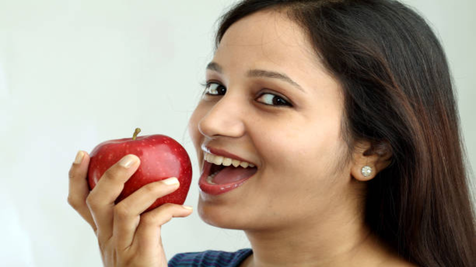 ದಿನಾ ಒಂದು ಆಪಲ್ :