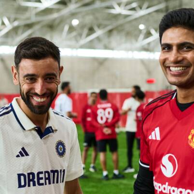 ENG vs IND: Team India, Manchester United Stars Enjoy Friendly Crossover ahead of Old Trafford Test