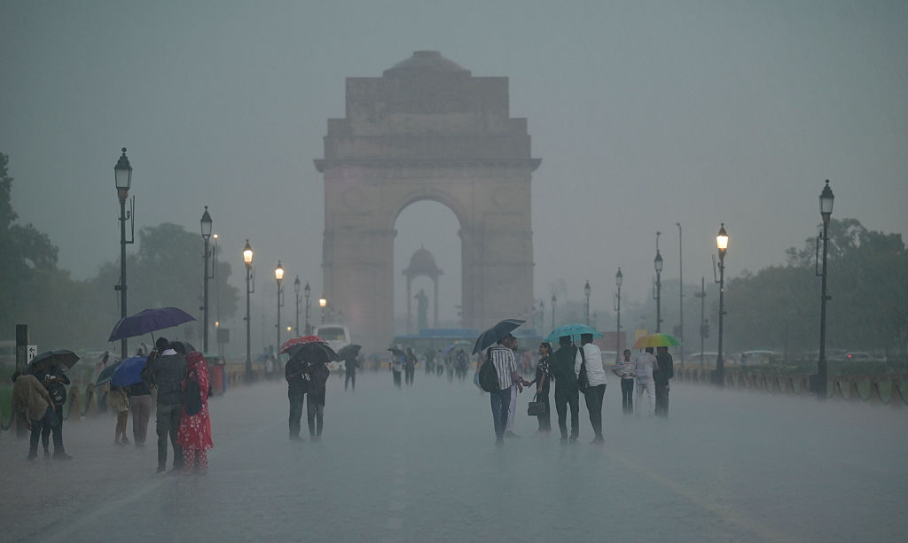 Heavy Rain Hits Delhi-NCR: IMD Issues Orange Alert, Warns Residents to Stay Alert Amid Intensifying Monsoon