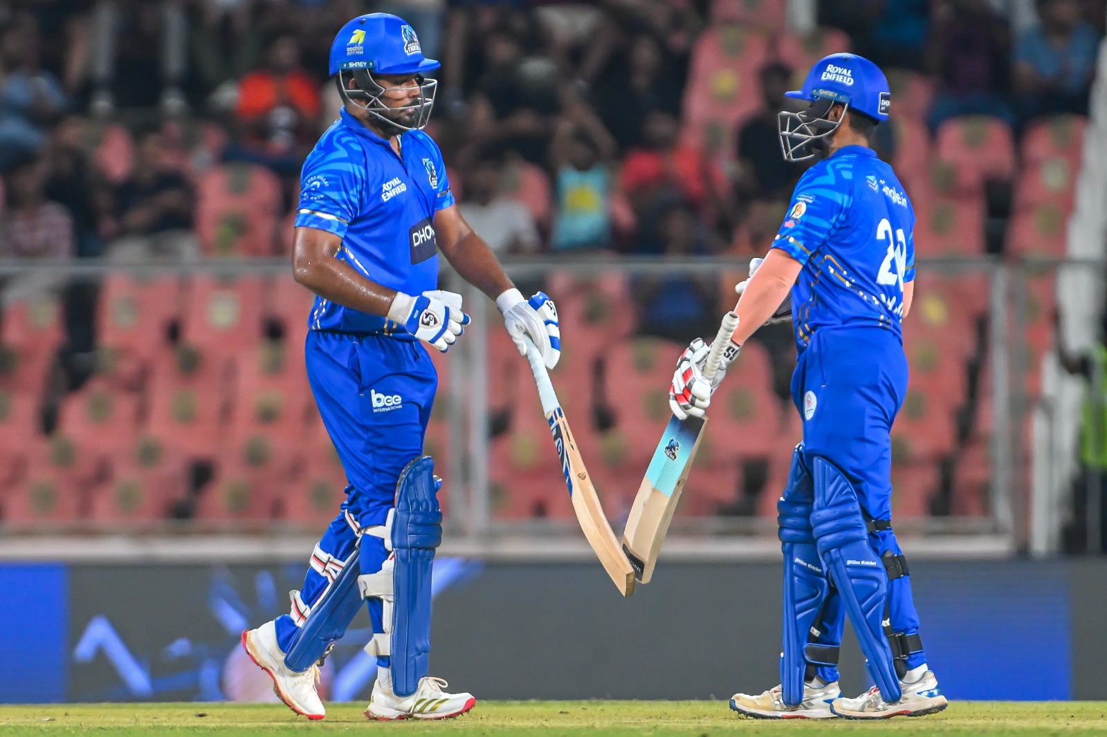 സൂപ്പര്‍ സണ്‍ഡേ! കാര്യവട്ടത്ത് സഞ്ജുവിനേയും കൂട്ടരേയും കാണാനെത്തിയത് ജനക്കൂട്ടം, കൂടെ ത്രില്ലര്‍ വിജയം