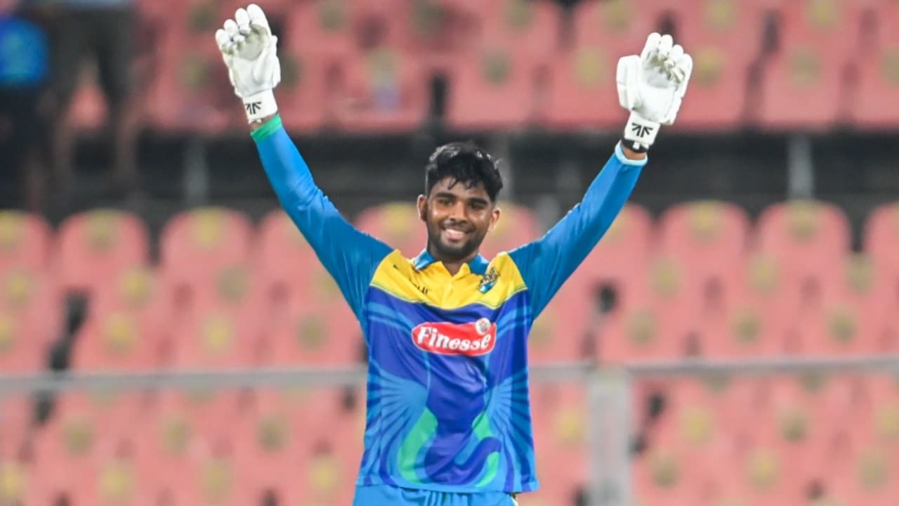 Ahammed Imran the titan from Thrissur ruling KCL with the bat