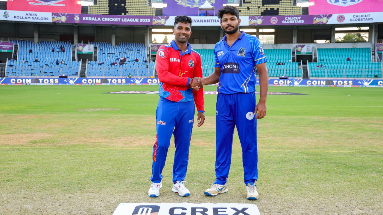 കെസിഎല്‍ ഫൈനലില്‍  കൊച്ചി ബ്ലൂ ടൈഗേഴ്‌സിനെതിരെ കൊല്ലം സെയ്‌ലേഴ്‌സിന് ടോസ് നഷ്ടം; മാറ്റമില്ലാതെ ഇരു ടീമുകളും