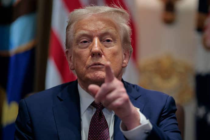  Donald Trump