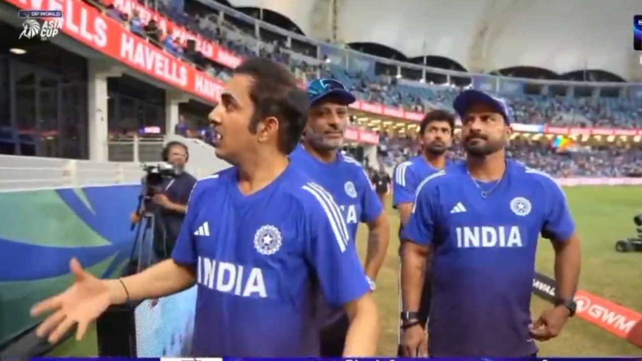 Gautam Gambhir Handshake Row