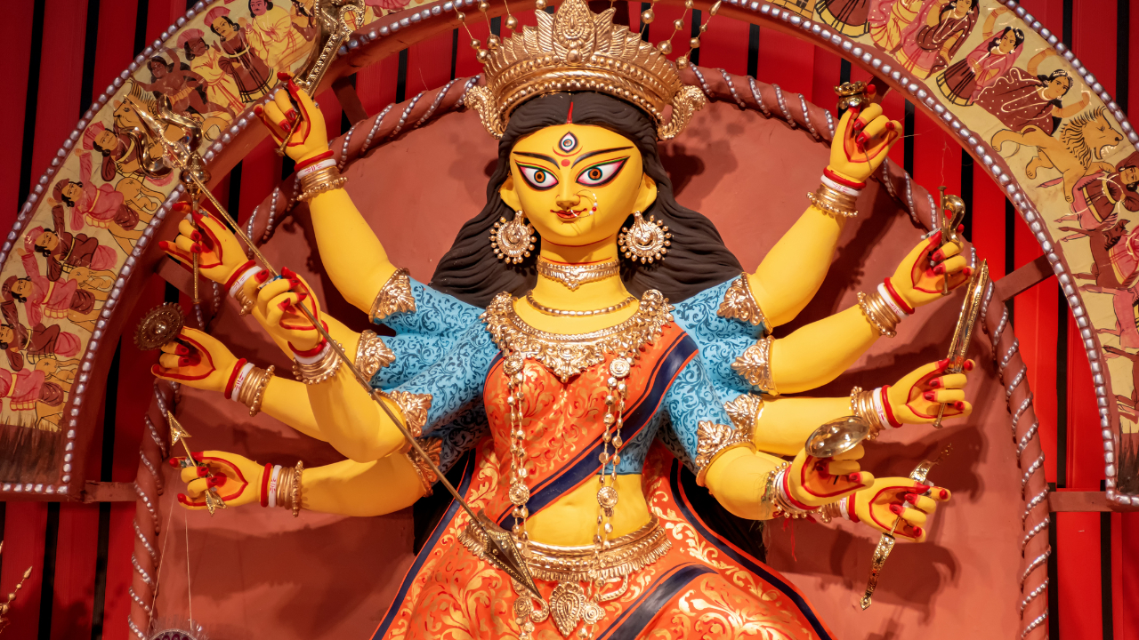 Durga Puja, Maha Saptami Wishes: Rituals, Significance and Messages to share with loved ones
