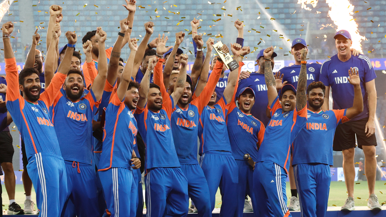 ಗೆದ್ದ ಕಪ್‌ ಸಿಗದಿದ್ರೆ ಏನಂತೆ.. ಏಷ್ಯಾಕಪ್‌ನಿಂದ ಪಾಕಿಸ್ತಾನಕ್ಕೆ 100 ಕೋಟಿಯ ಶಾಕ್‌ ನೀಡಿದ ಬಿಸಿಸಿಐ!