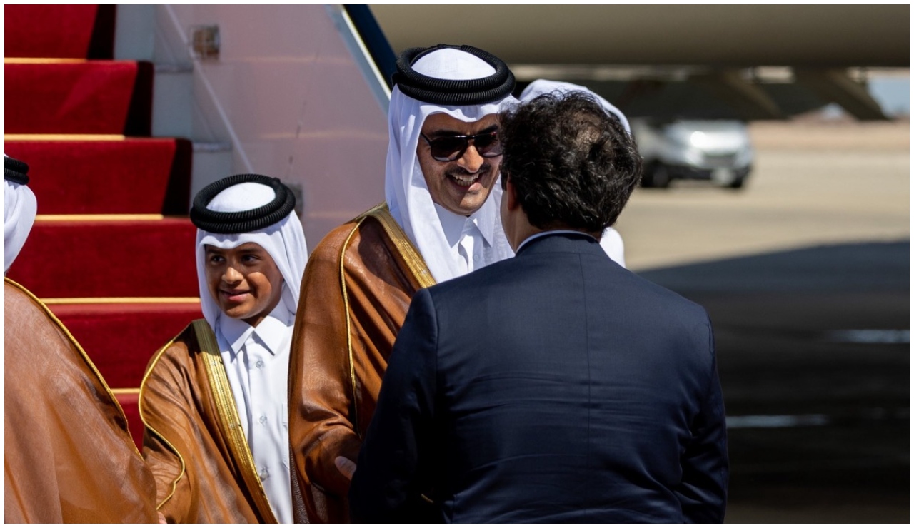 Qatar Amir attends Sharm El Sheikh Gaza peace summit