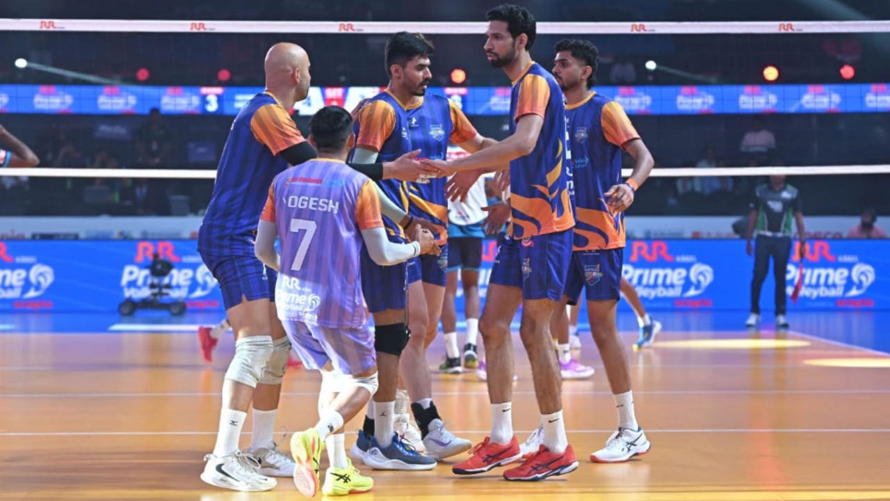 kochi blue spikser beat mumbai mumbai meteors prime volleyball league
