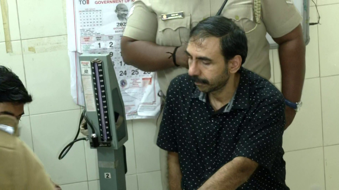 sabarimala gold theft docs hard disk seized from unnikrishnan potty house