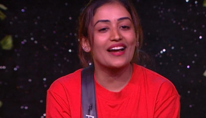 ബിഗ് ബോസിൽ നിന്ന് സമ്മാനമായി പ്രഖ്യാപിച്ച കാർ കിട്ടിയോ?, മറുപടിയുമായി അനുമോൾ