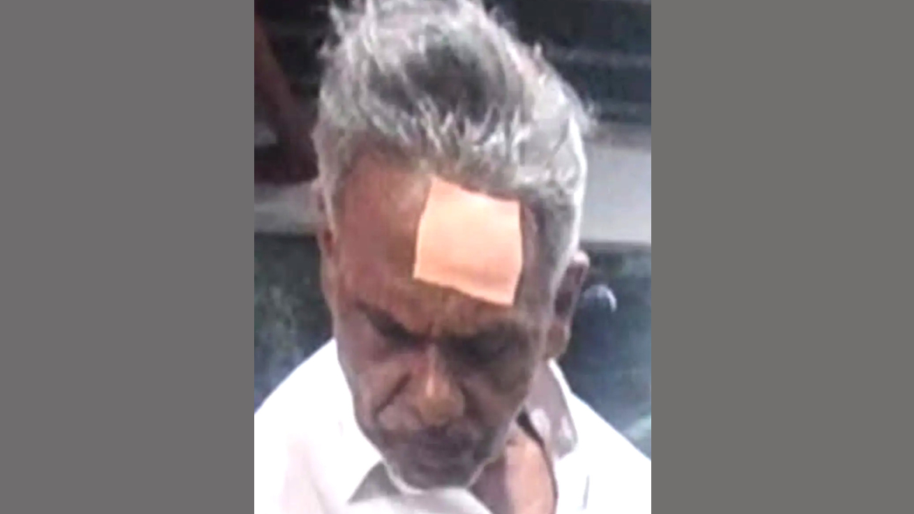 എസ്‌ഡിപിഐക്ക് വോട്ട് മറിച്ചെന്നാരോപണം: മണ്ണഞ്ചേരി കോൺഗ്രസ്‌ കമ്മിറ്റിയിൽ കയ്യാങ്കളി; ഒരാൾക്ക് പരിക്ക്