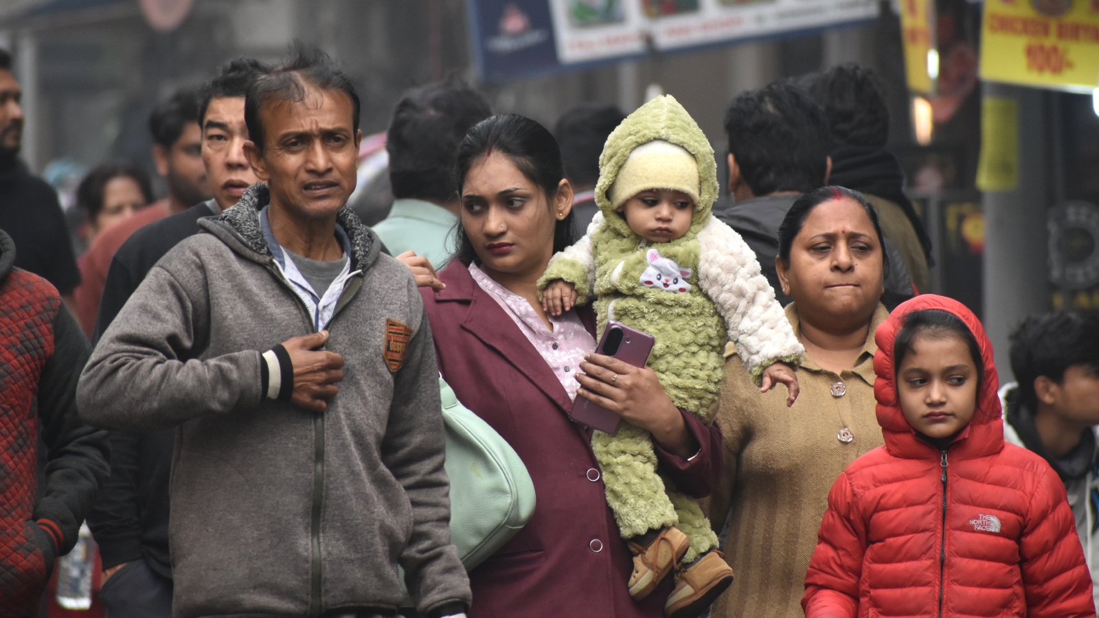 UP Weather LATEST Update: Morning Fog and Poor AQI in Noida, Lucknow, Prayagraj