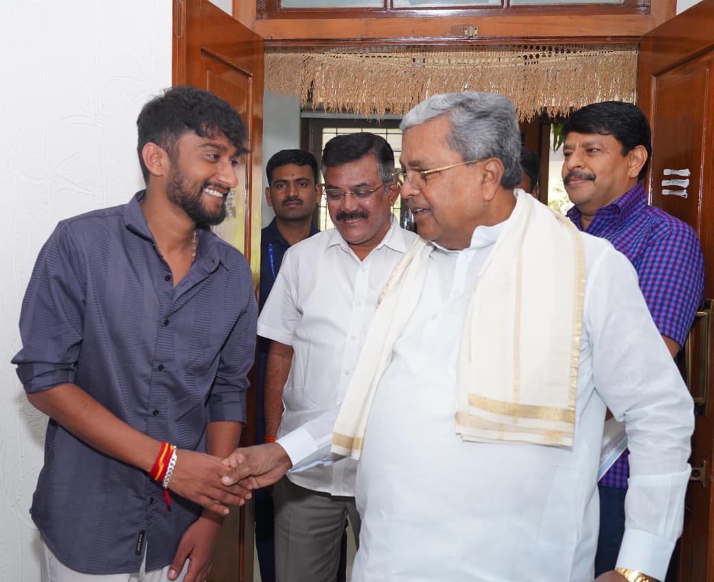 ಗಿಲ್ಲಿನ ಭೇಟಿಯಾಗಿದ್ಯಾಕೆ ಸಿಎಂ ಸಿದ್ದರಾಮಯ್ಯ? ಬಿಗ್‌ಬಾಸ್‌ಗೆ ಟಗರು ಬಾಸ್‌ ಏನಂದ್ರು?